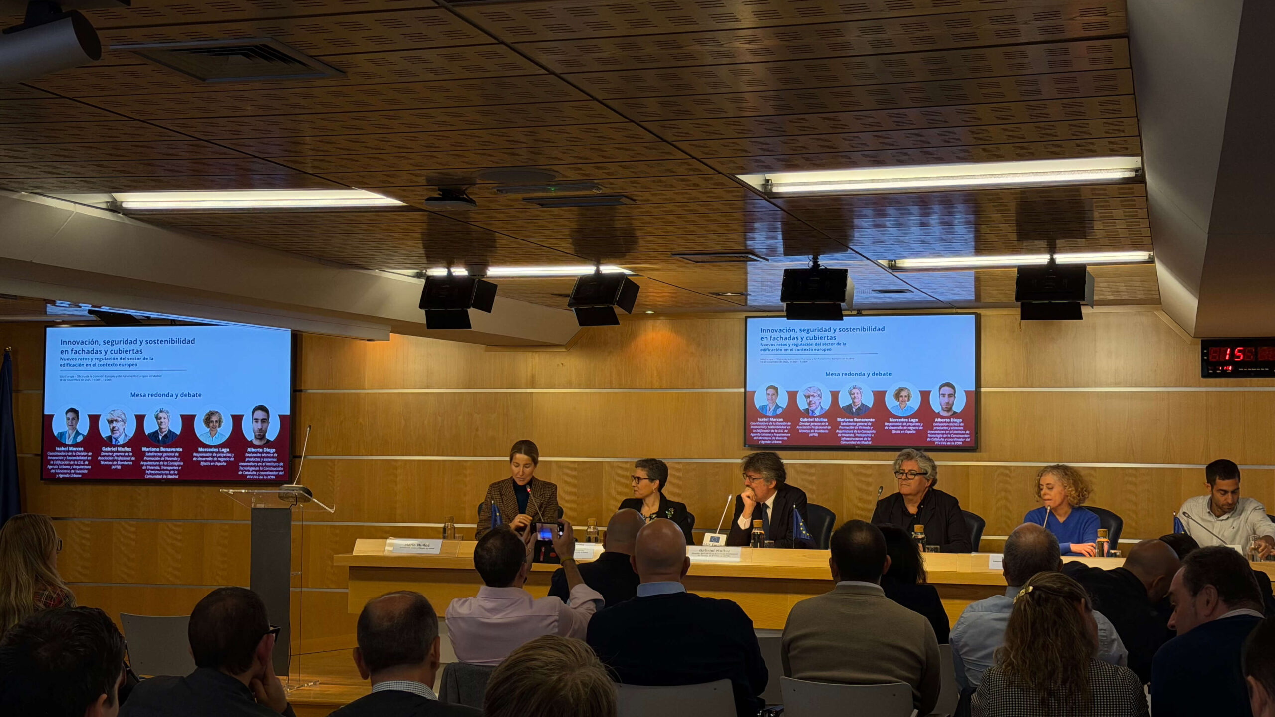 Jornada Innovaci&oacute;n, Seguridad y Sostenibilidad en Fachadas y Cubiertas