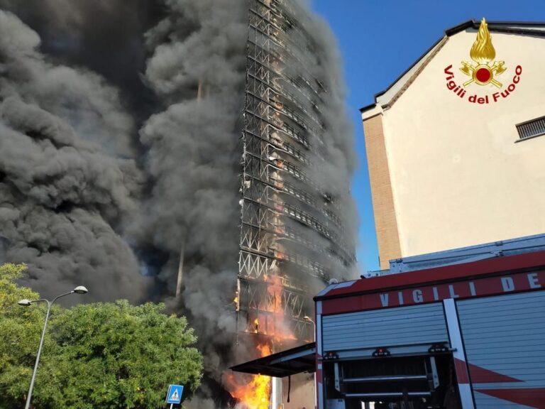 ensayos de reacción al fuego en fachadas
