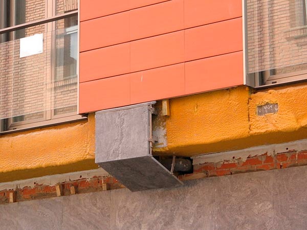 aislamiento-con-poliuretano-en-fachadas-ventiladas