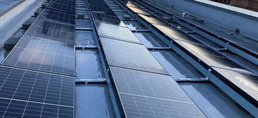 IKO-solar-pv-panels-roofs